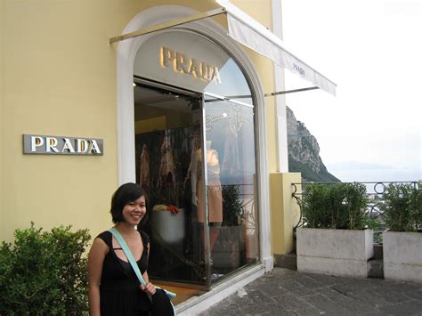 prada store capri